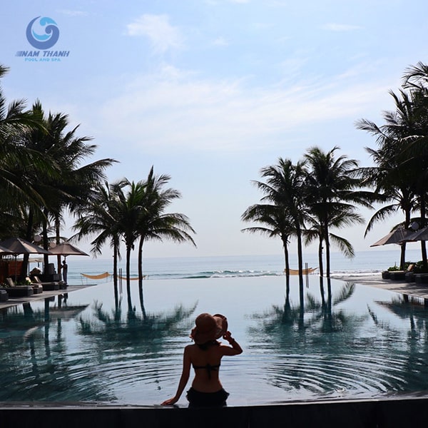 Bể bơi vô cực view đẹp ở Đà Nẵng
