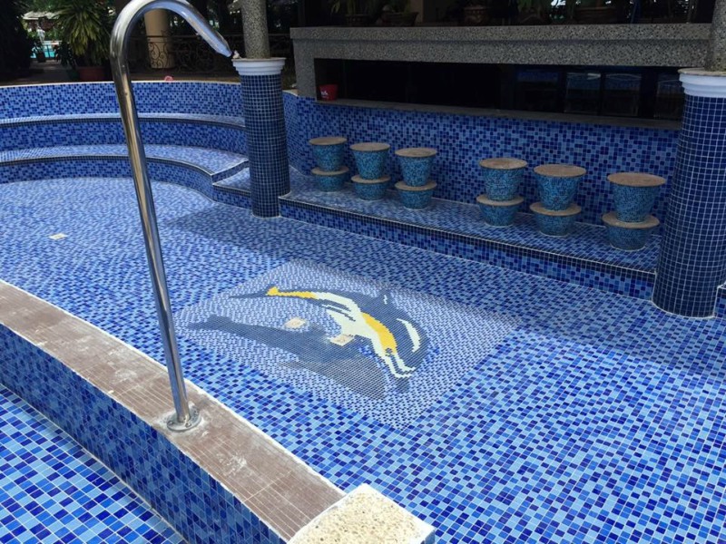 Tính thầm mỹ của gạch mosaic bể bơi
