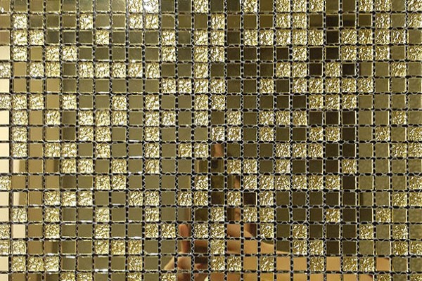 Gạch mosaic bể bơi kính