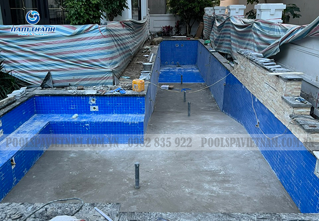 Dự án bể bơi gia đình anh Thạch tại Tuần Châu, Quảng Ninh 15 Dự án bể bơi gia đình anh Thạch tại Tuần Châu, Quảng Ninh