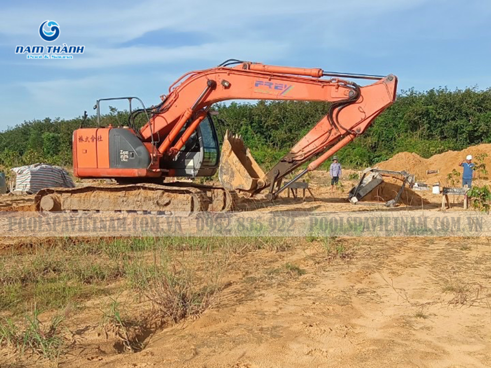 Dự án bể bơi gia đình anh Quốc tại Dầu Tiếng, tỉnh Bình Dương 12 Dự án bể bơi gia đình anh Quốc tại Dầu Tiếng, tỉnh Bình Dương