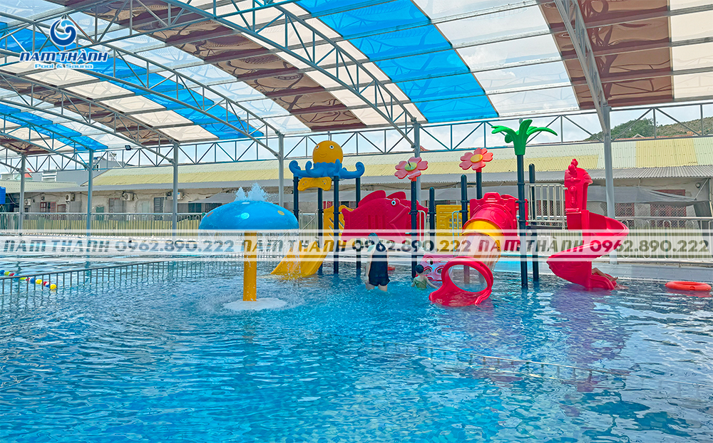 cay nam phun nuoc be boi 6