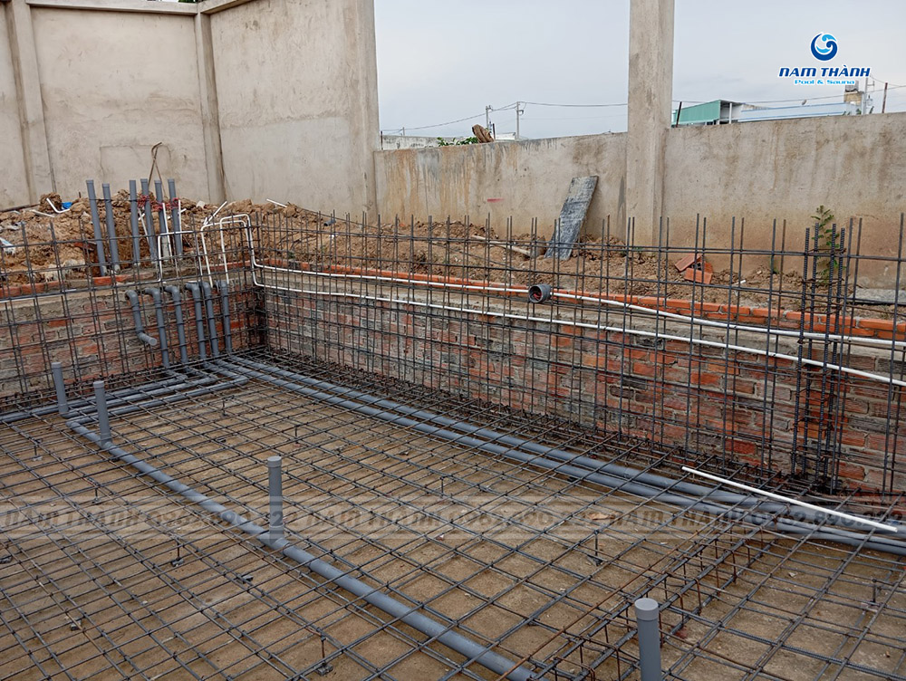 Dự án hồ bơi biệt thự hiện đại độc đáo tại Đức Hòa, Long An