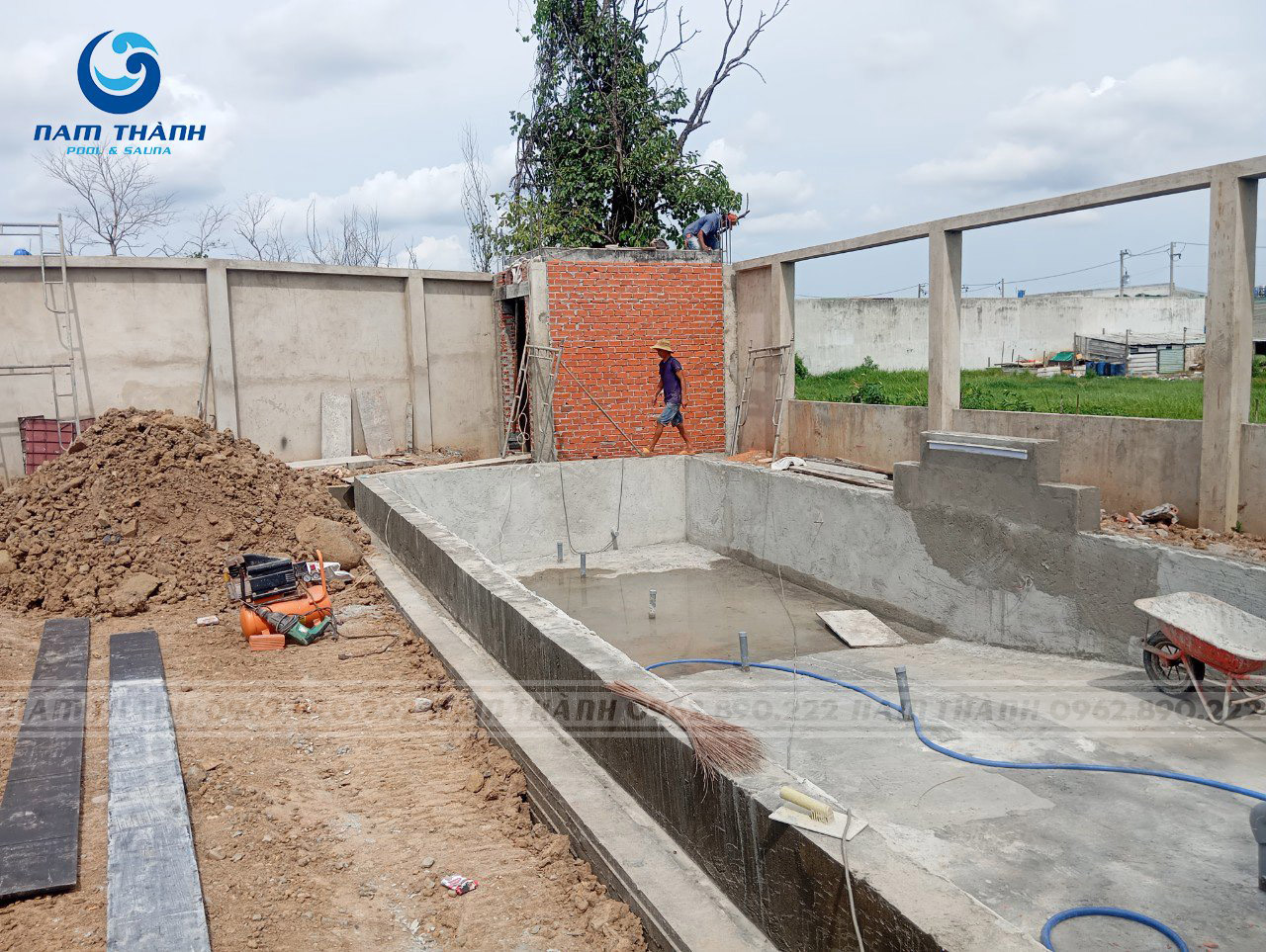 Dự án hồ bơi biệt thự hiện đại độc đáo tại Đức Hòa, Long An