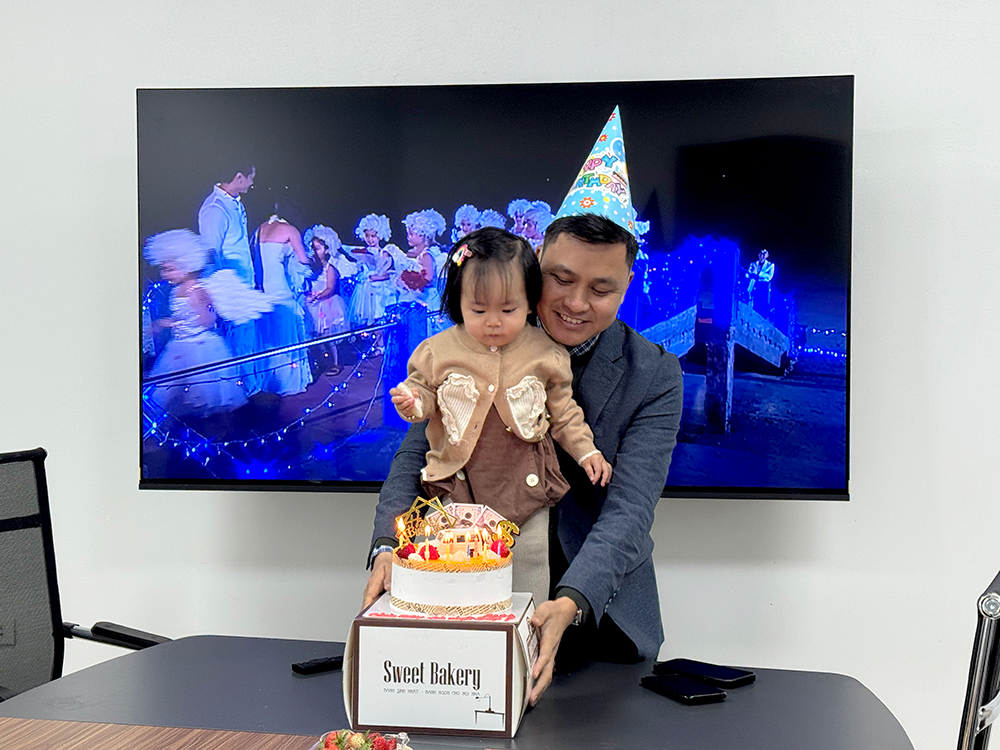 Chúc Mừng Sinh Nhật Giám Đốc Công Ty Triệu Văn Kiên 3 chuc mung sinh nhat giam doc cong ty trieu van kien 2