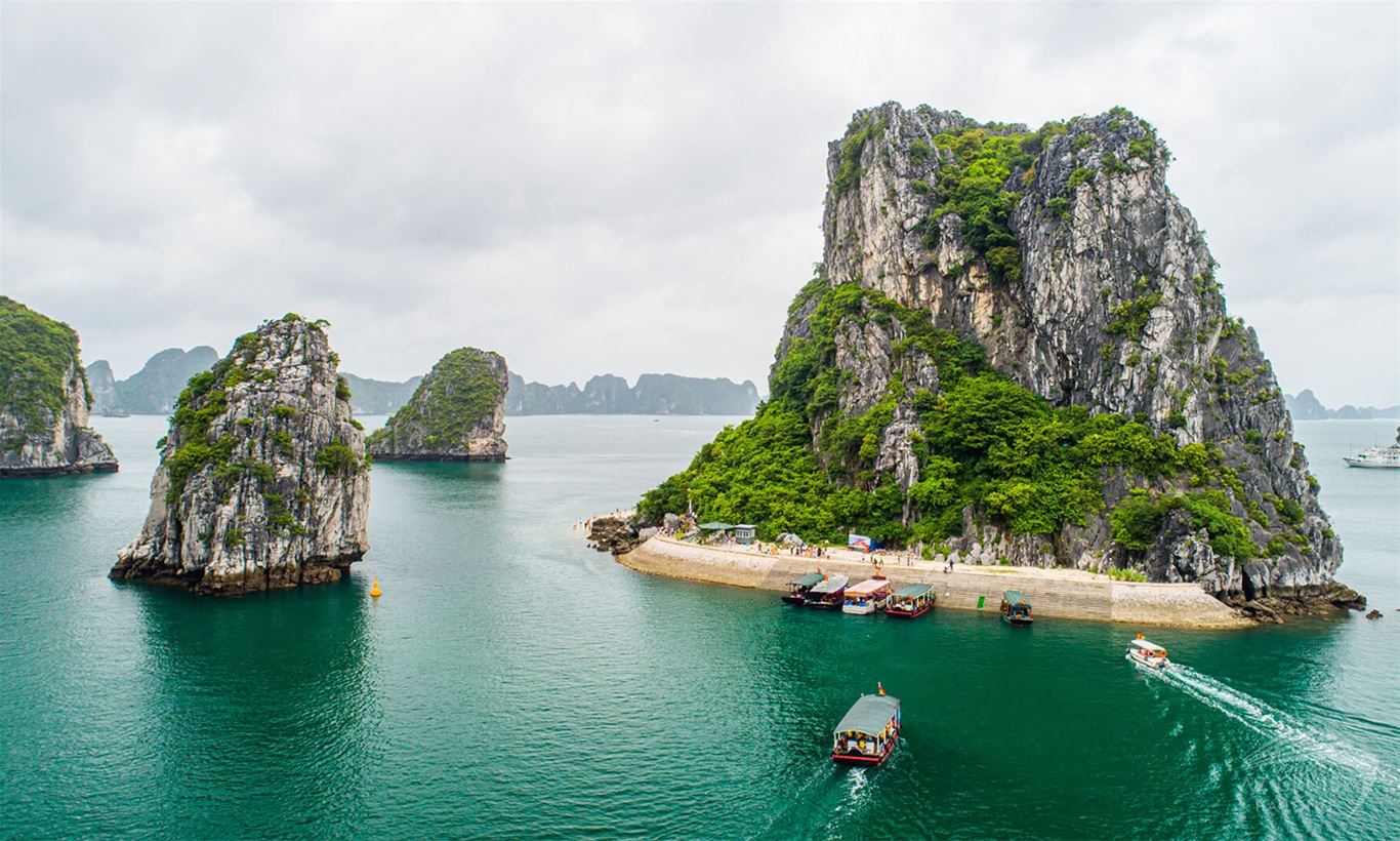 Thi Công Bể Bơi Quảng Ninh – Giải Pháp Cho Biệt Thự, Khách Sạn Và Khu Nghỉ Dưỡng